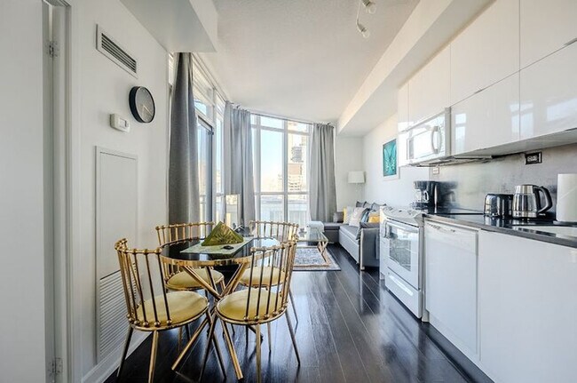 Building Photo - 21 Iceboat Terr Unit ID1345869P