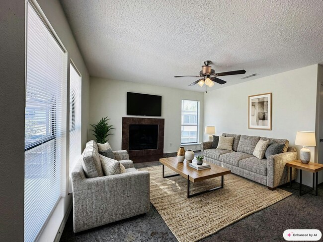 Photo - 8109 Foxfire Ln Unidad C