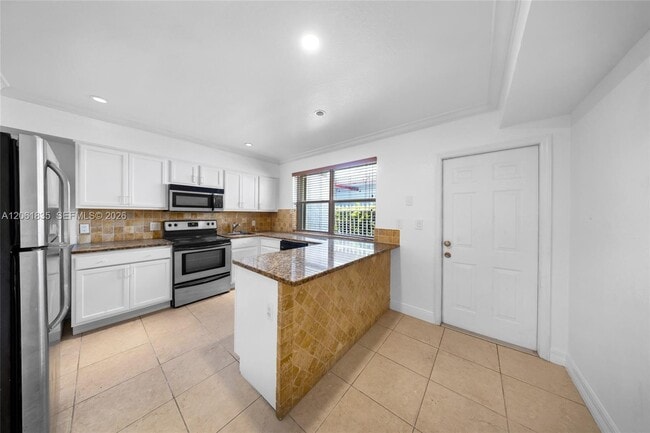 Photo - 7801 Hispanola Ave