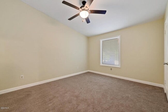 Photo - Large Home Close to the Beach!!