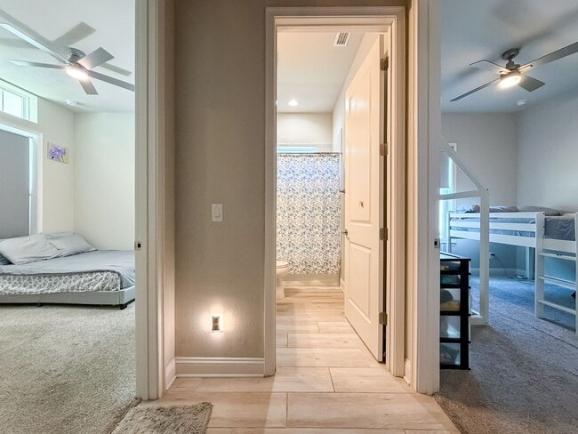 Photo - Modern-Luxury 5/4 in Oakmont