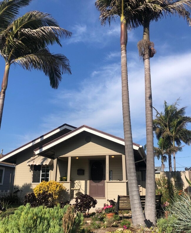 Building Photo - 2208 Gramercy Ave