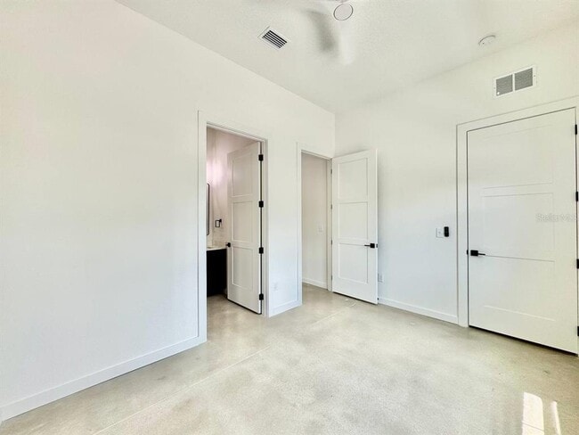 Photo - 1302 E Kay St