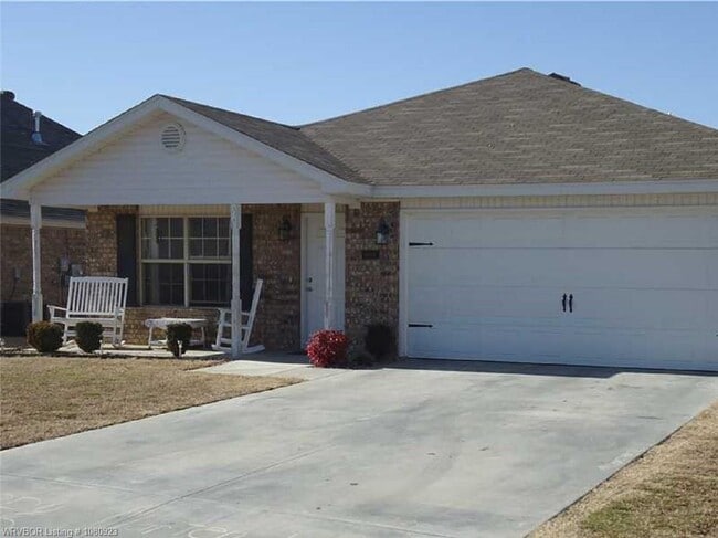 Photo - 6604 Huntington Ct House