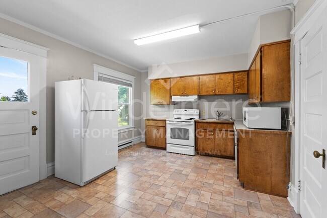 1321 W 11th Ave Unit 1321 W 11th Ave #2