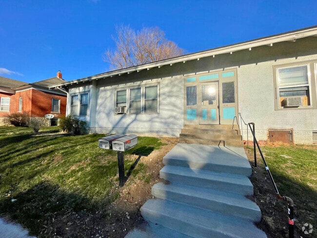 Building Photo - 416 N 7th St Rental