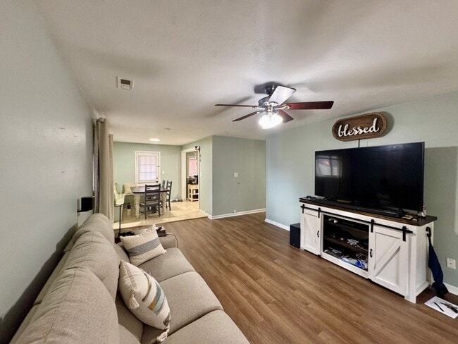 Photo - Charming Brick Ranch in the Heart of Churchland