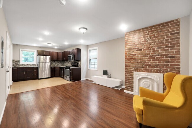 20 Gardner Ave