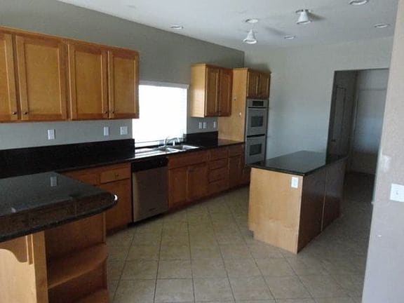 Building Photo - 40406 Catherine Ct