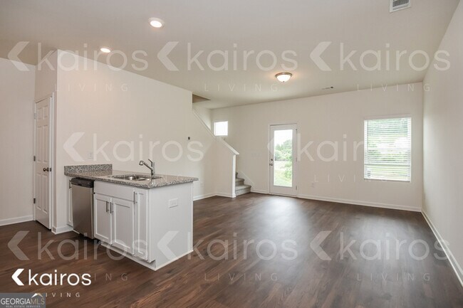 Photo - 123 Dudley Wy