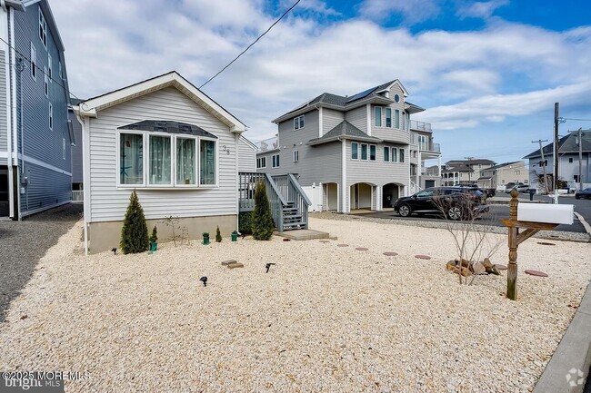 Building Photo - 38 Bay Breeze Dr Rental