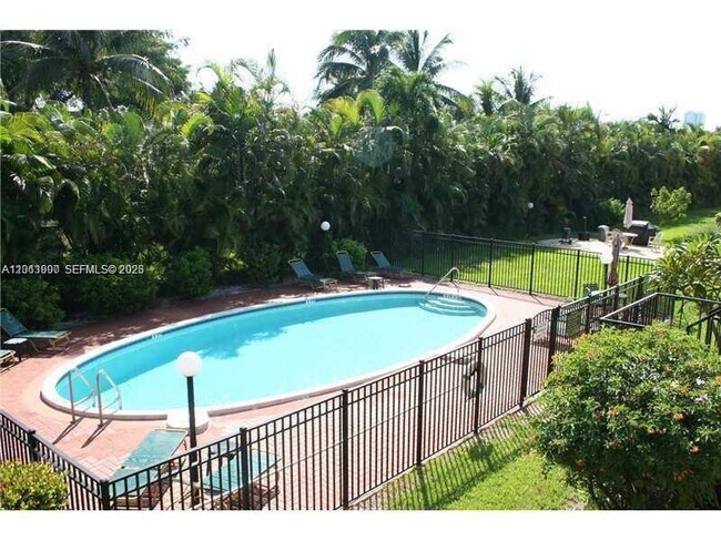 Photo - 1431 S 14th Ave Unidad 207