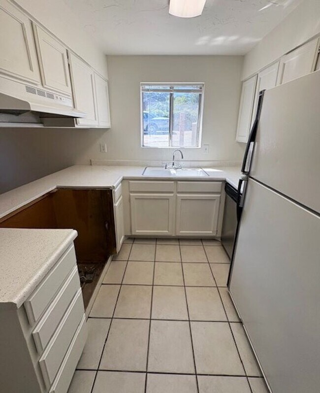 Photo - 3 Bedroom Townhome in Sandy!