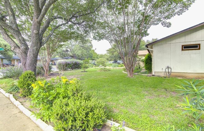 Photo - 12430 Wycliff Ln