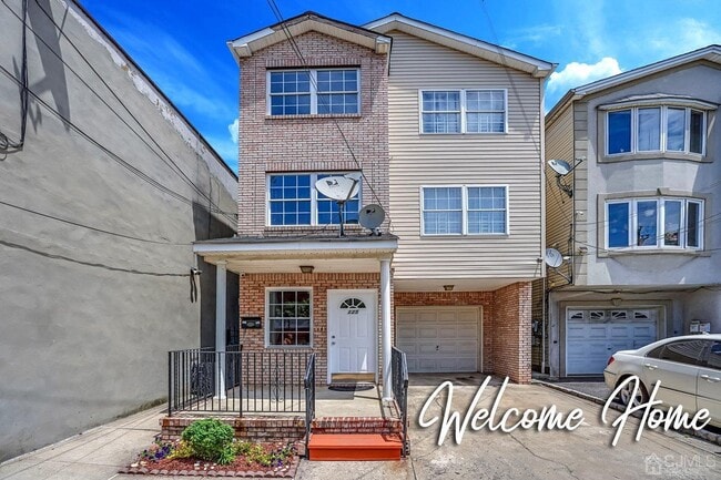 Building Photo - 125 Elizabeth Ave