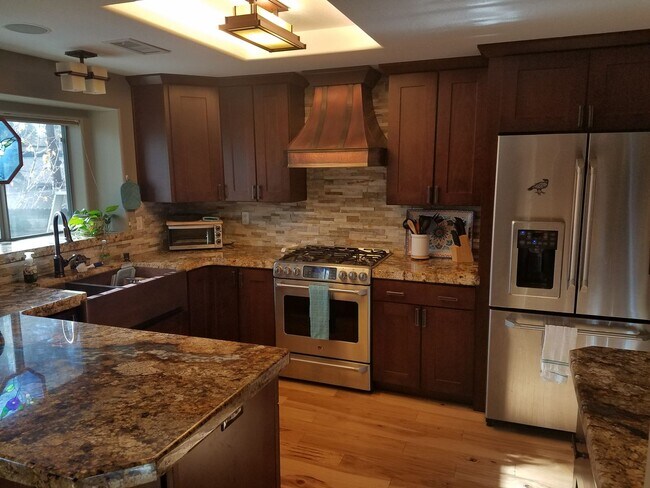 Photo - Beautiful Boulder Pointe Home! 3bd / 2ba + Office - No Students! - Small Pets Considered!! Avail....