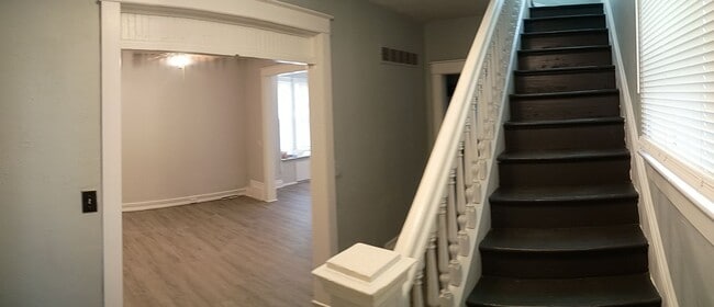 Photo - Cute Update 2 bedroom in convenient location!
