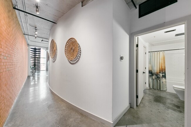 Photo - 2000 Bagby St Unit 13420