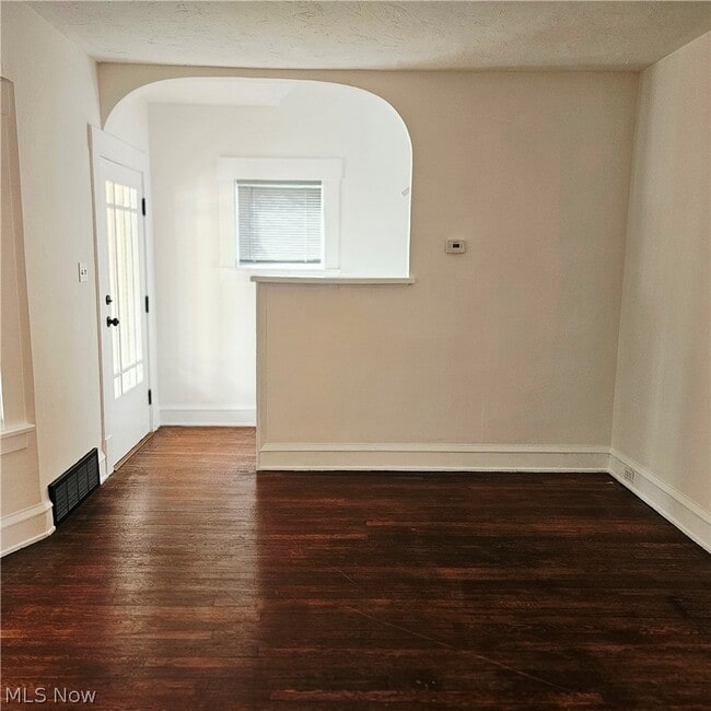 Photo - 3110 W 111th St