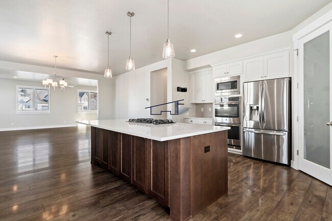 Photo - 369 W Clark Cir