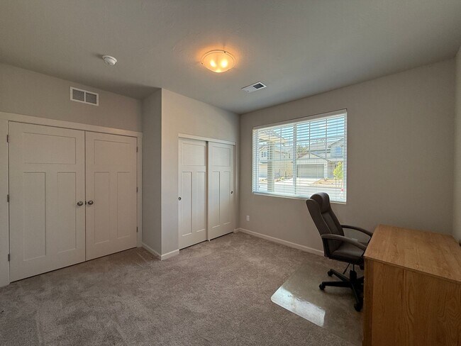 Photo - GORGEOUS, NEWER REDMOND HOME WITH MOUNTAIN...