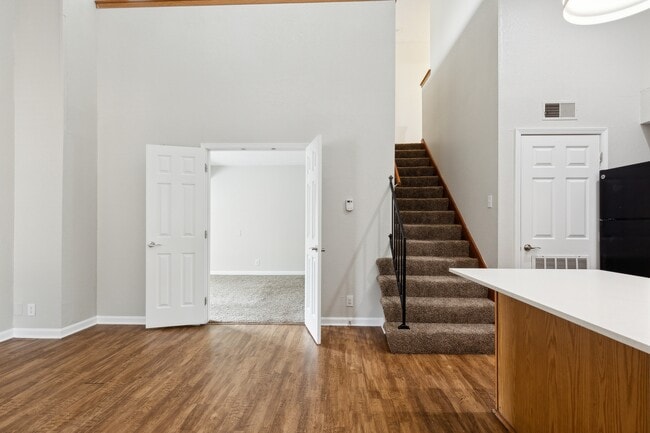 Woodcrest - Woodcrest Apartments