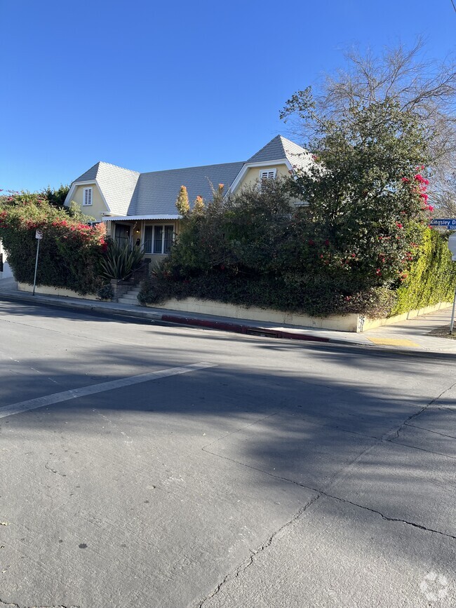 Building Photo - 502 N Kingsley Dr Rental