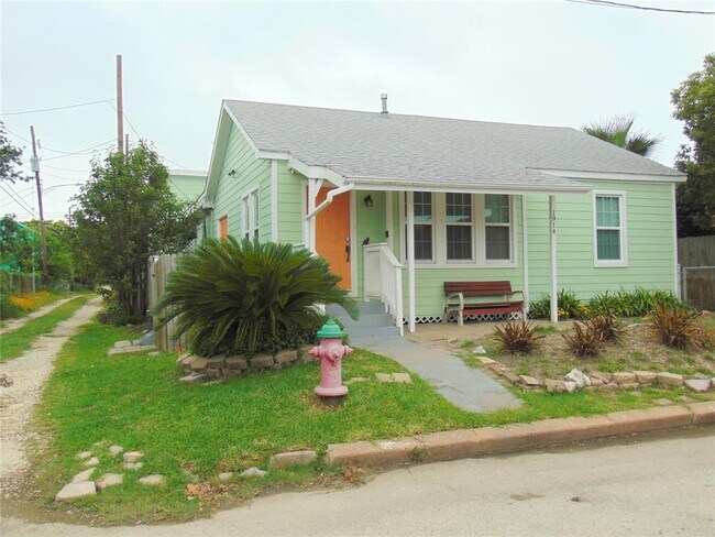 Photo - 1914 52nd St Unit 1