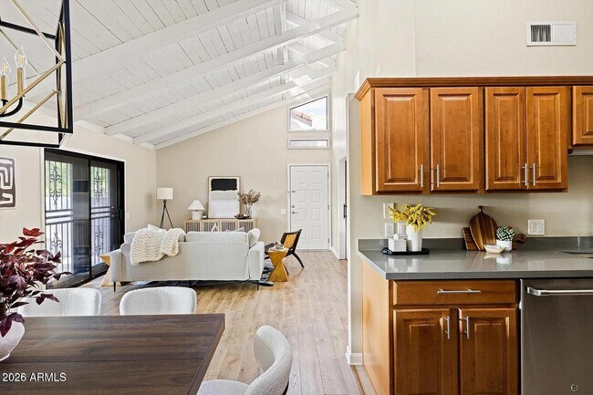 Photo - 4313 N 28th St