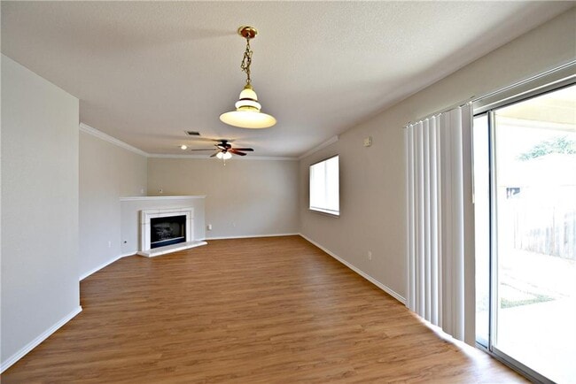 Photo - 507 Calcite Cove