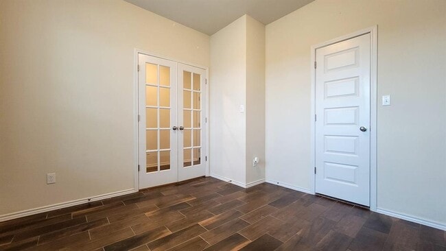 Photo - 128 Cypress Hills Rd
