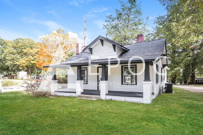 Photo - 1010 Gordon St
