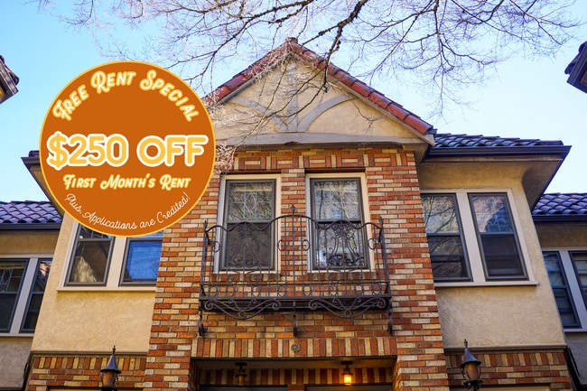 Building Photo - *Winter Specials* 1931 West Hills Two Bedroom Townhouse Available Now! Unit 215