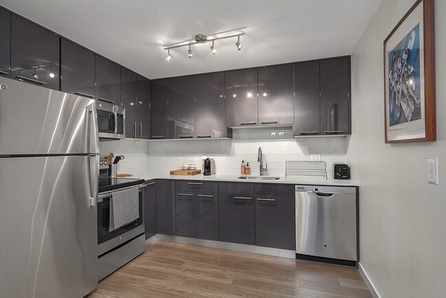 Photo - The Puget Vista Apartments