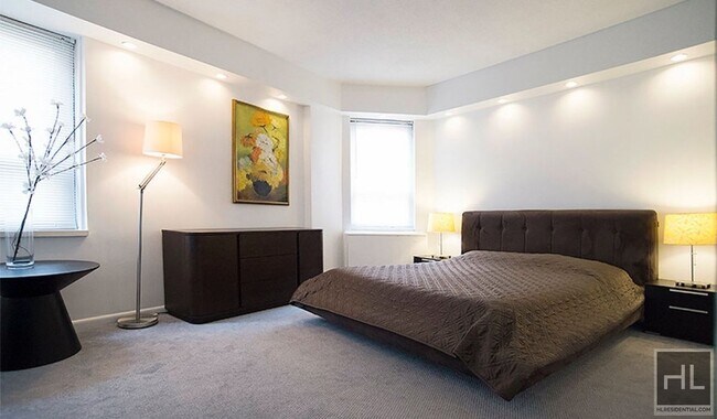 Photo - E 47 st Unit 8H