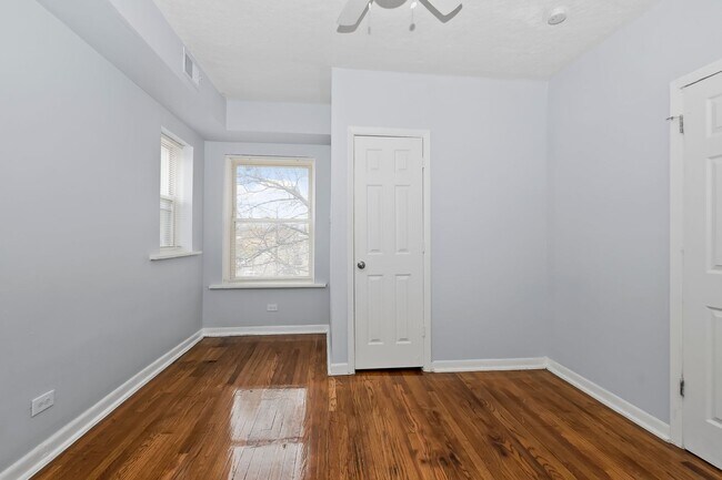 Photo - 6100 Eberhart
