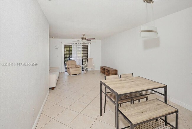 Photo - 940 NW 104th Ave Unit 203