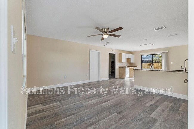 Building Photo - 140 S Marjorie Ct Rental