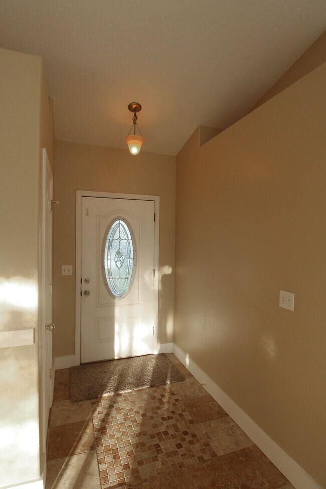 Photo - 3BR 2BA Contemporary Living - Meridian