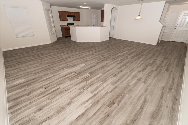 3602 Bluebird Park Ln