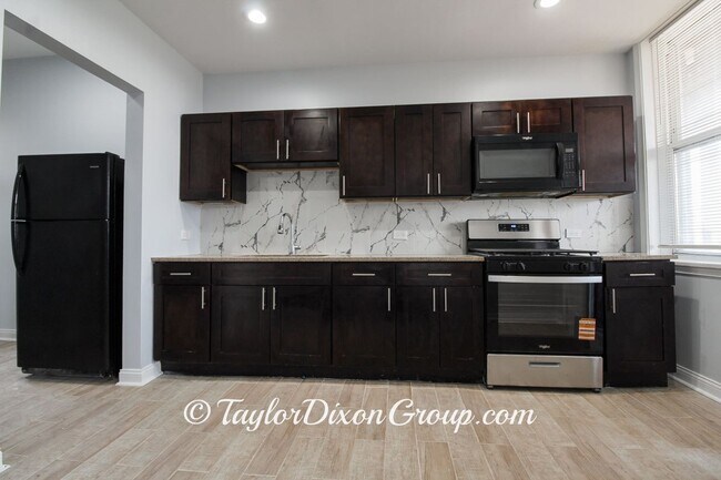 Photo - 5409 S Indiana Ave