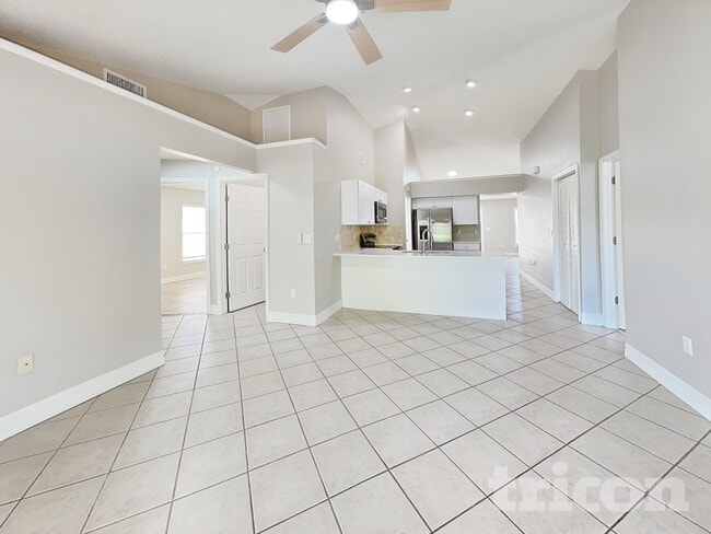 Photo - 1904 Ellington Ct