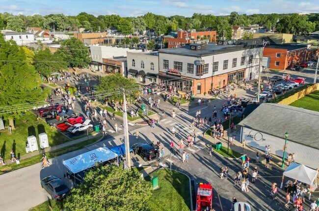 Photo - 821 N Cherry St Unit 1