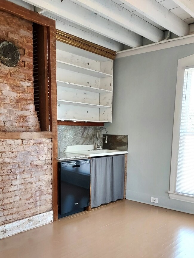 Photo - 134 Marble Mill Rd NW