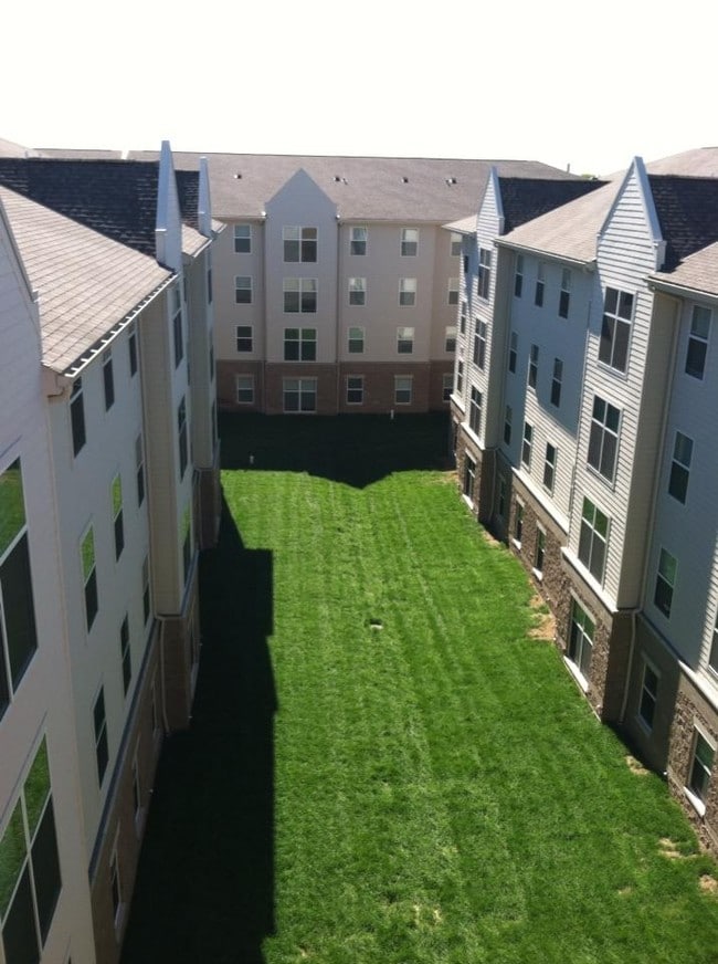 Photo - Union at Dearborn Student Apartments