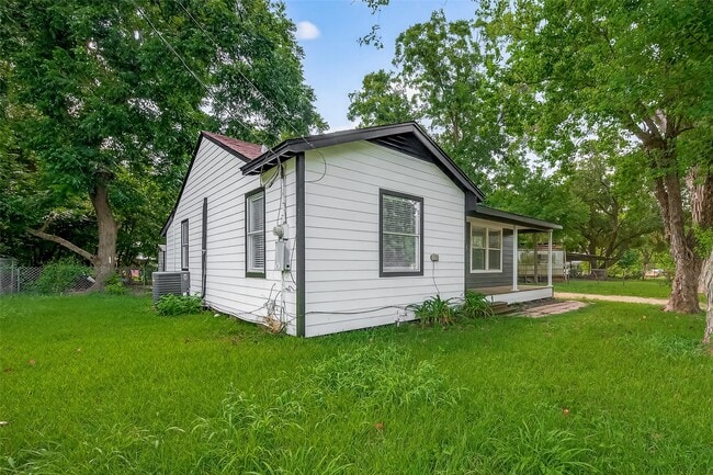 Photo - 7021 Oleander Ln