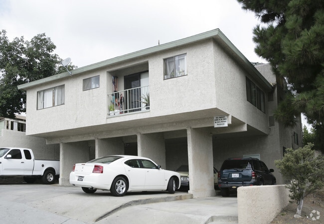 735 W. 2nd St.