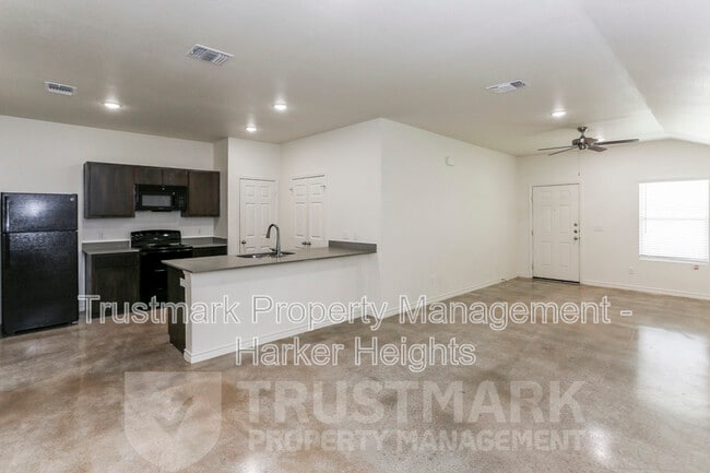 Photo - 2329 Alterman Dr Unidad A