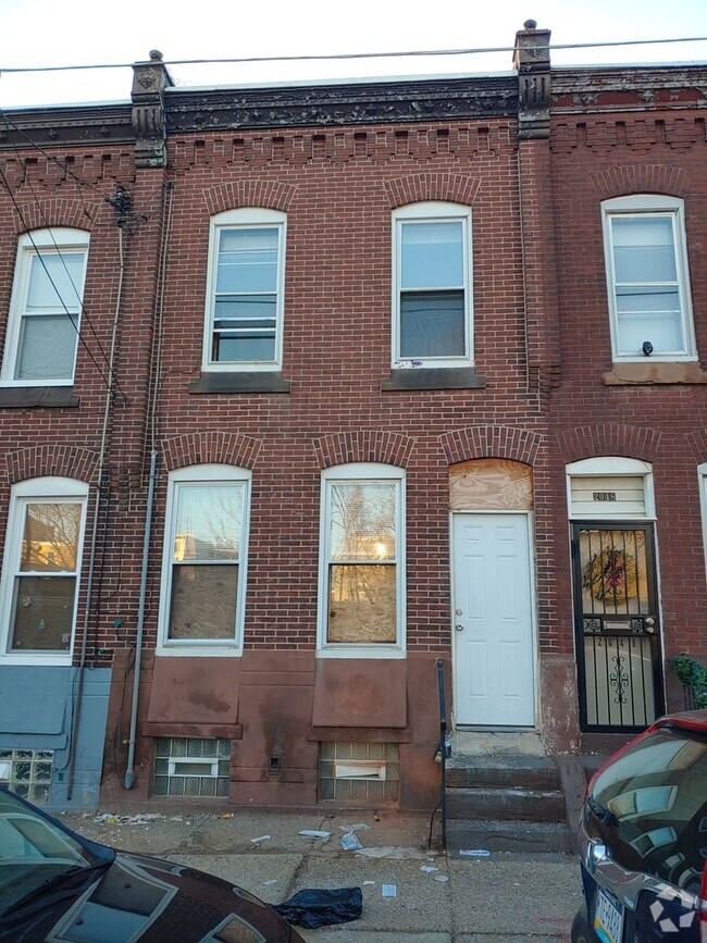 Building Photo - Kensington/Port Richmond vicinity-3 Bed Rental