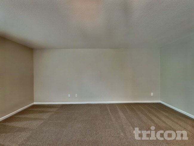 Photo - 201 Rustling Way